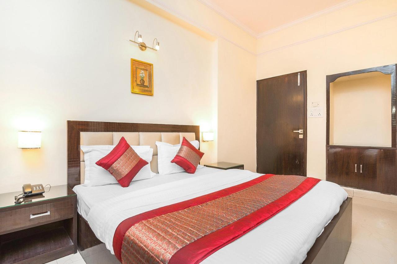 Oyo 14245 Amitabh Guest House New Delhi Exteriör bild